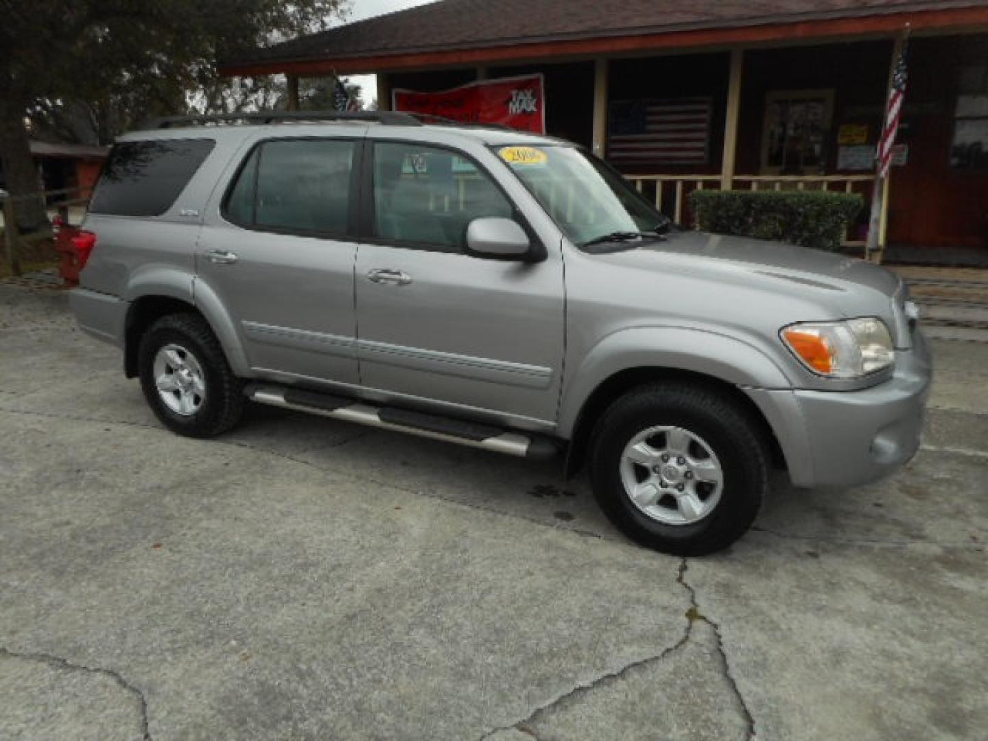 2006 GRAY TOYOTA SEQUOIA SR5 (5TDZT34A16S) , located at 10405 Abercorn Street, Savannah, GA, 31419, (912) 921-8965, 31.988262, -81.131760 - Photo#2